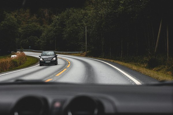 Comment la connectivité change-t-elle notre interaction avec les véhicules ?